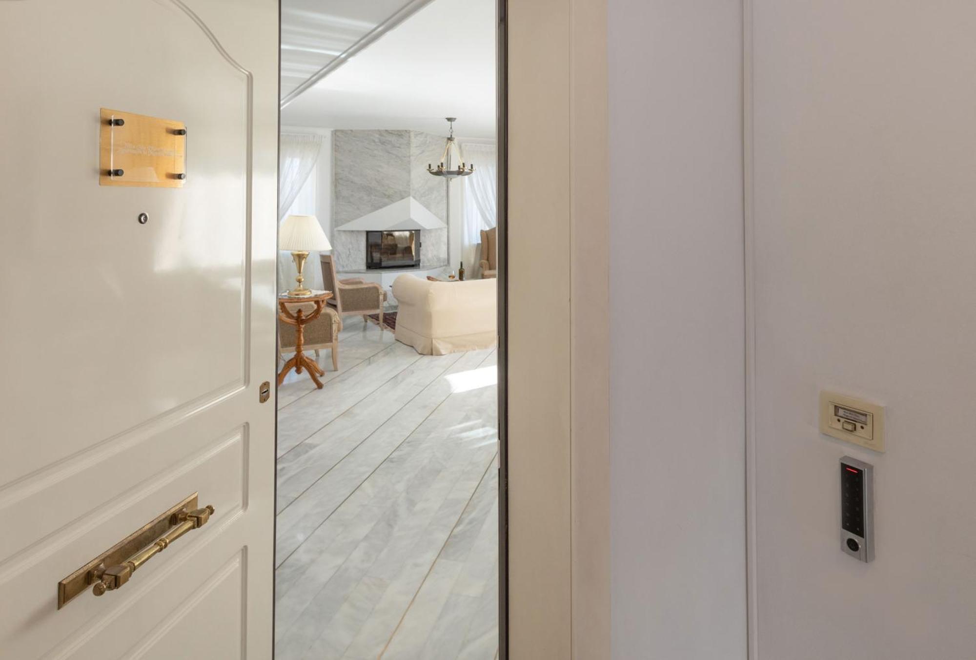 Nice Sea View Elegant Apartment Aten Exteriör bild